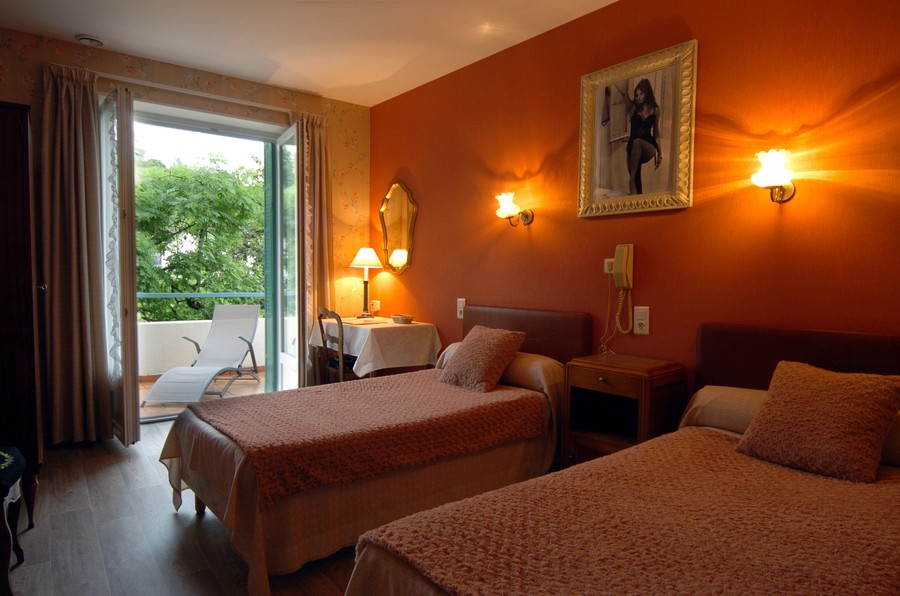 Aveyron lodging: Rooms balnéo