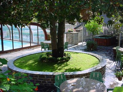 Hotel avec grand parc ombrag� - Aveyron