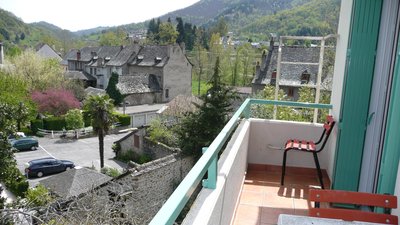 Aveyron lodging: Rooms with balcony terrace