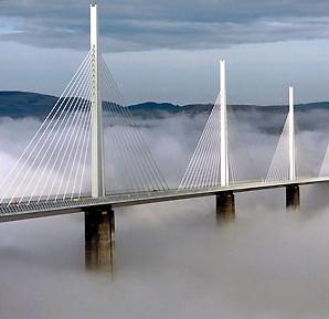 Le plus haut pont à hauban du monde