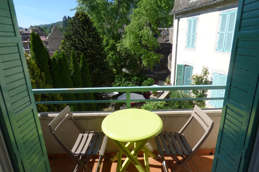 Aveyron lodging: Rooms with balcony terrace