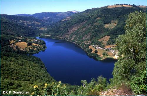 Le lac de Couesque - Lacs Aveyron - France