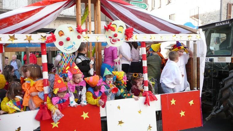 Carnaval Entraygues sur Truyère Aveyron