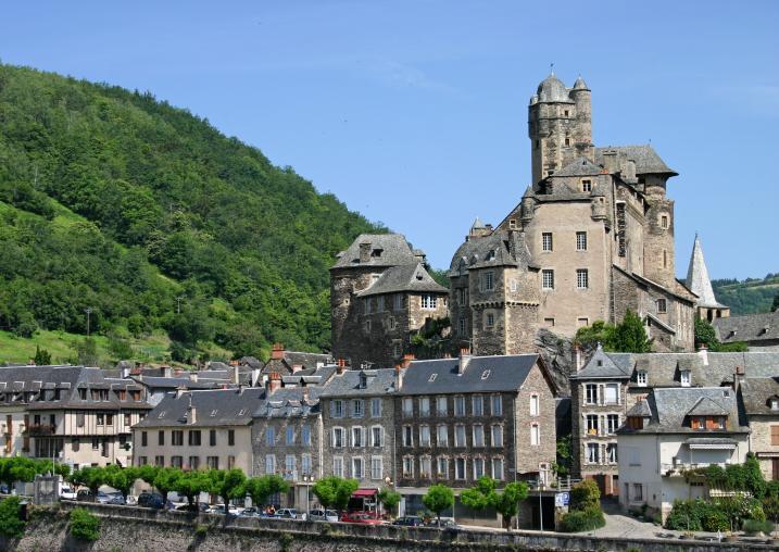 Le village d'Estaing et son Château