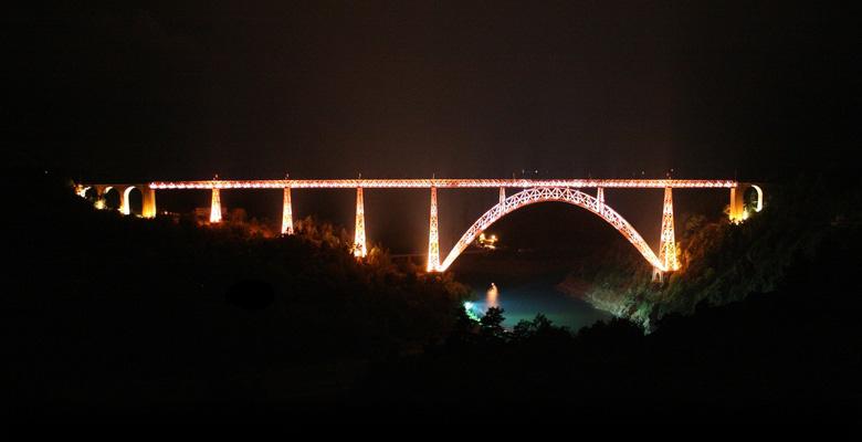 Eclairage et illumination du pont viaduc de Garabit