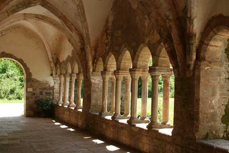 L'Abbaye de Sylvanès, magnifique monument cistercien du sud Rouergue en Aveyron