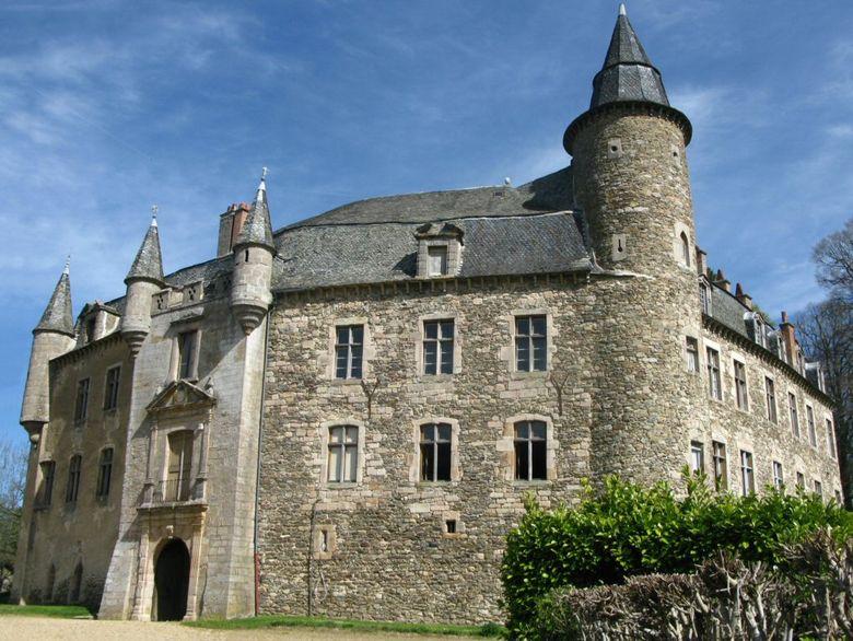 Le Château de Vizins, une demeure familliale habité toute l'année, depuis plus de 900 ans !
