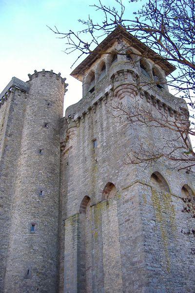Eglise fortifiée de Sainte-Radegonde en Aveyron