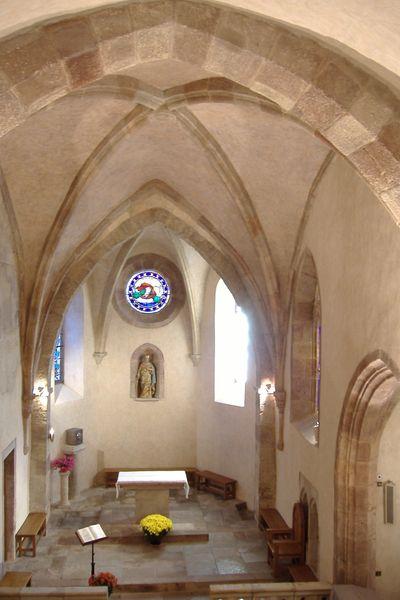 Coeur de l'église de Sainte-Radegonde en Aveyron