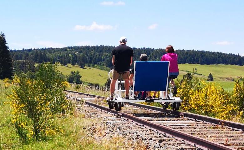 Le Vélorail du Cézallier - Pays d'Aurillac - Cantal