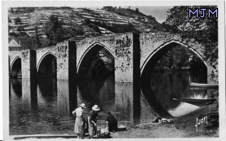 Pont gothique de la Truyere - Entraygues - Aveyron