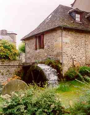 Le moulin de Ste Eulalie d'Olt - Aveyron - France