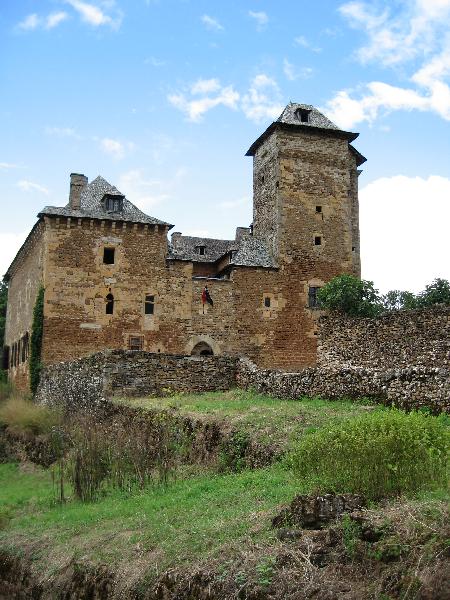 Le château du Colombier à Mondalazac - Aveyron - France